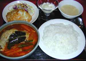 koshi_curry_plate.jpg (17379 bytes)